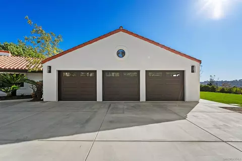 Exterior - 1170 Rancho Encinitas Dr, Encinitas, CA 92024 photo 10 of 20