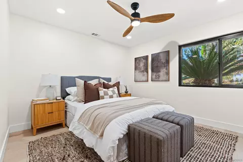 Bedroom - 1170 Rancho Encinitas Dr, Encinitas, CA 92024 photo 6 of 9