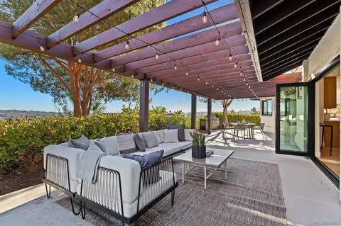 Exterior - 1170 Rancho Encinitas Dr, Encinitas, CA 92024 photo 6 of 20
