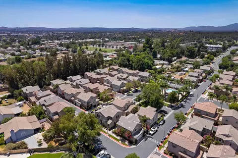 View/Area - 4437 Leonard Ct, Riverside, CA 92501 photo 4 of 4