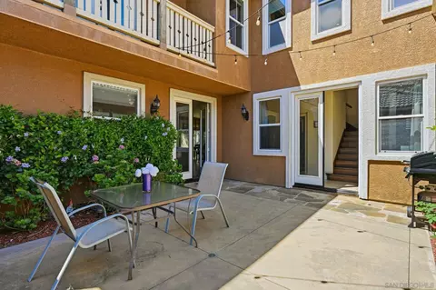 Exterior - 2449 Pine Valley Gln, Escondido, CA 92026 photo 5 of 11