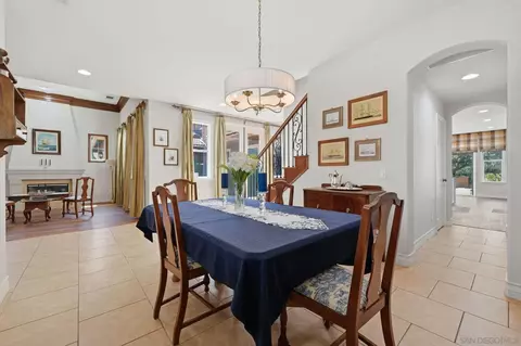Dining - 2449 Pine Valley Gln, Escondido, CA 92026 photo 2 of 3