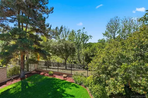 Exterior - 2449 Pine Valley Gln, Escondido, CA 92026 photo 4 of 11