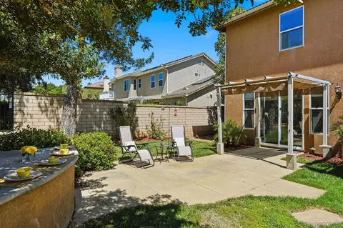 Exterior - 2449 Pine Valley Gln, Escondido, CA 92026 photo 9 of 11