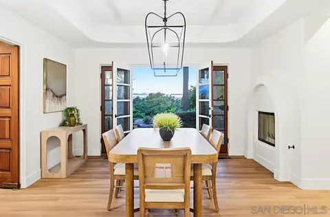 Dining - 3993 Peony Dr, Fallbrook, CA 92028 photo 2 of 3