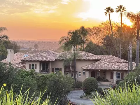 Exterior - 3993 Peony Dr, Fallbrook, CA 92028 photo 2 of 14