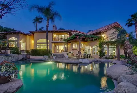 3993 Peony Dr, Fallbrook, CA 92028