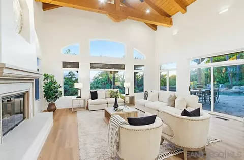 Living - 3993 Peony Dr, Fallbrook, CA 92028 photo 6 of 6