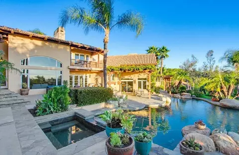 Exterior - 3993 Peony Dr, Fallbrook, CA 92028 photo 14 of 14
