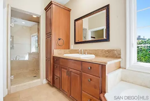 Bath - 12858 Stone Cyn, Poway, CA 92064 photo 3 of 5