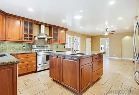 Kitchen - 12858 Stone Cyn, Poway, CA 92064 photo 6 of 6