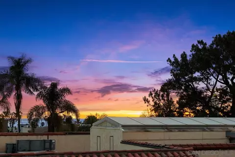 7550 Eads #207, La Jolla, CA 92037