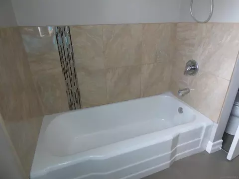 Bath - 4015 Calavo Dr, La Mesa, CA 91941 photo 5 of 7