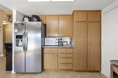 Kitchen - 2143 Flint, Escondido, CA 92027 photo 4 of 5