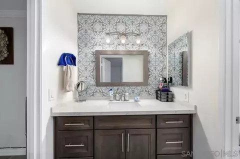 Bath - 620 E Lexington #5, El Cajon, CA 92020 photo 2 of 2