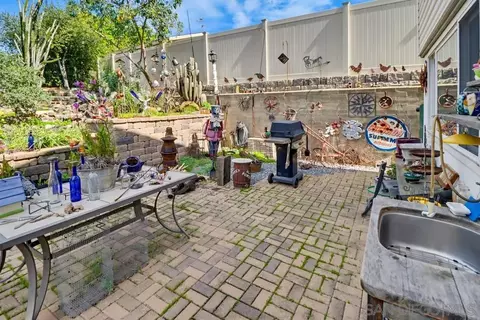 Exterior - 1570 Villa Crest Dr, El Cajon, CA 92021 photo 6 of 13