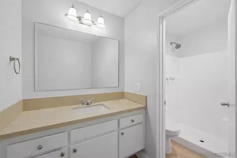 Bath - 2716 Grade Pl, Spring Valley, CA 91977 photo 1 of 2