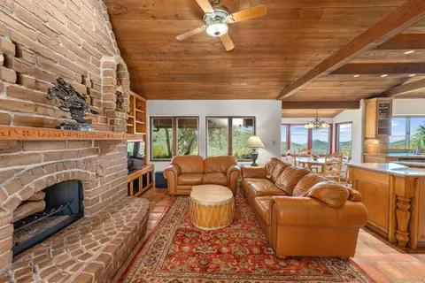Living - 17156 Dos Hermanos, Poway, CA 92064 photo 2 of 4