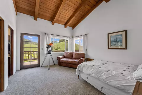 Bedroom - 17156 Dos Hermanos, Poway, CA 92064 photo 4 of 5