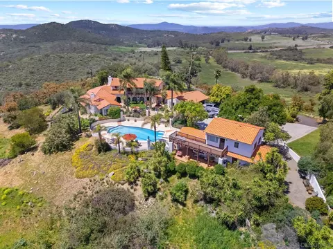 View/Area - 17156 Dos Hermanos, Poway, CA 92064 photo 3 of 6
