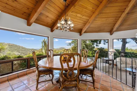 Dining - 17156 Dos Hermanos, Poway, CA 92064 photo 1 of 3