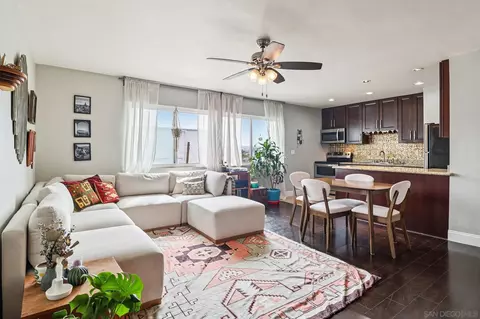 2266 Grand #23, San Diego, CA 92109