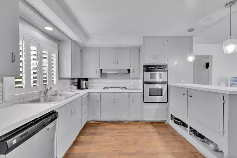 Kitchen - 400 Greenfield Dr #SPC 101, El Cajon, CA 92021 photo 3 of 4
