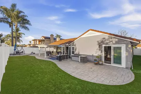 Exterior - 849 Muirfield Dr, Oceanside, CA 92058 photo 3 of 10