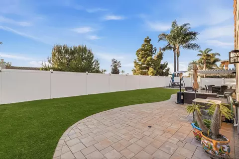 Exterior - 849 Muirfield Dr, Oceanside, CA 92058 photo 5 of 10