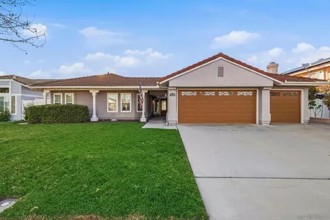 Exterior - 849 Muirfield Dr, Oceanside, CA 92058 photo 2 of 10
