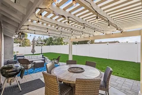 Exterior - 849 Muirfield Dr, Oceanside, CA 92058 photo 4 of 10