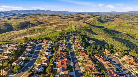 View/Area - 849 Muirfield Dr, Oceanside, CA 92058 photo 5 of 6