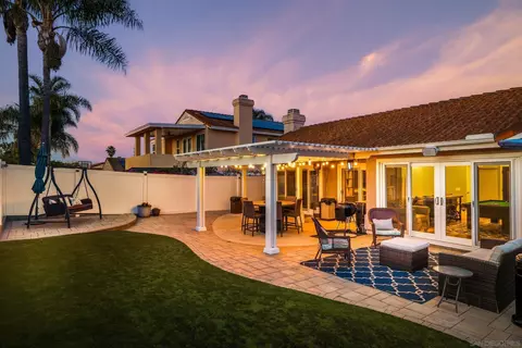 Exterior - 849 Muirfield Dr, Oceanside, CA 92058 photo 9 of 10