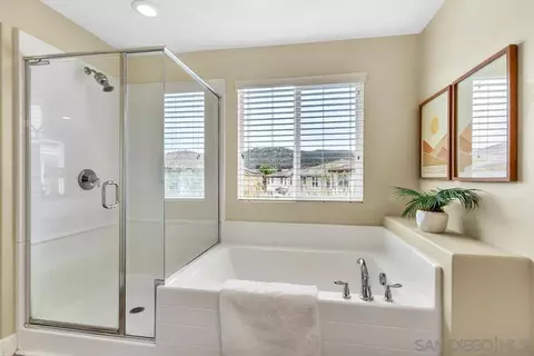 Bath - 13227 Spring Mountain Rd, Lakeside, CA 92040 photo 2 of 5