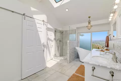 Bath - 367 Via Andalusia, Encinitas, CA 92024 photo 1 of 4