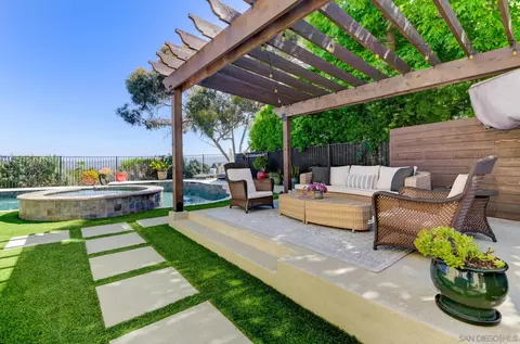 Exterior - 367 Via Andalusia, Encinitas, CA 92024 photo 6 of 12