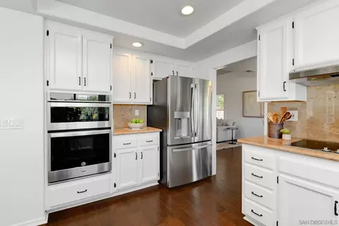 Kitchen - 367 Via Andalusia, Encinitas, CA 92024 photo 4 of 4