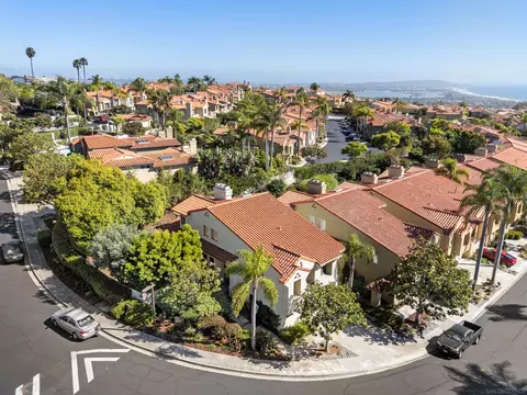 View/Area - 1455 Caminito Solidago, La Jolla, CA 92037 photo 2 of 14