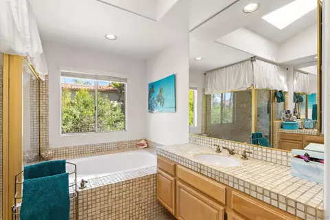 Bath - 1455 Caminito Solidago, La Jolla, CA 92037 photo 5 of 5