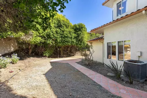 Exterior - 1455 Caminito Solidago, La Jolla, CA 92037 photo 4 of 4