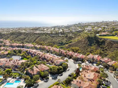View/Area - 1455 Caminito Solidago, La Jolla, CA 92037 photo 10 of 14