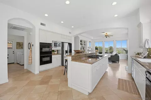 Kitchen - 2914 Carrillo Way, Carlsbad, CA 92009 photo 3 of 3