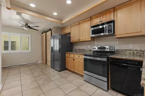 Kitchen - 17758 Villamoura Dr, Poway, CA 92064 photo 3 of 5