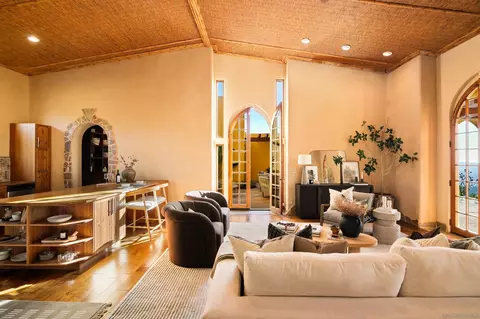 Living - 3696 Alta Loma Dr, Jamul, CA 91935 photo 3 of 3