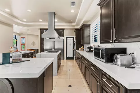 Kitchen - 3525 Caroway Ct, El Cajon, CA 92019 photo 2 of 6