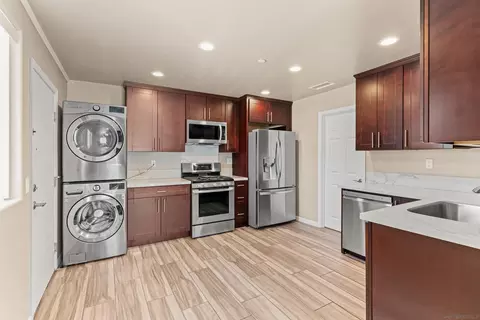 Kitchen - 3525 Caroway Ct, El Cajon, CA 92019 photo 6 of 6