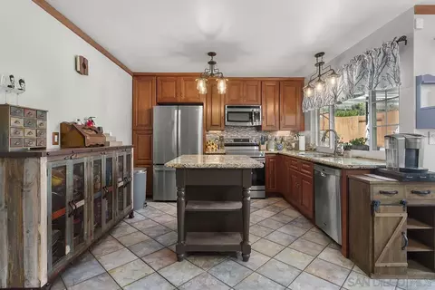 Kitchen - 13438 Floral, Poway, CA 92064 photo 8 of 9