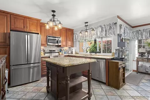 Kitchen - 13438 Floral, Poway, CA 92064 photo 9 of 9