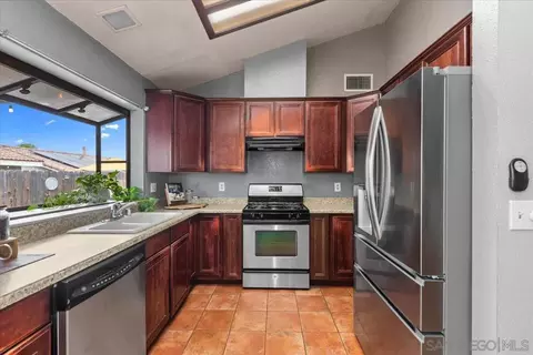 Kitchen - 8440 Snow White, El Cajon, CA 92021 photo 3 of 3