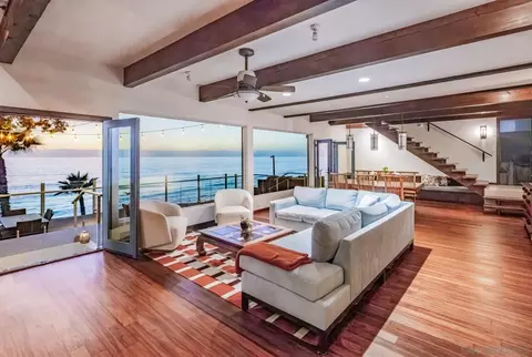 Living - 1036 Neptune Ave, Encinitas, CA 92024 photo 3 of 3
